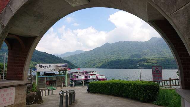 Taiwan Tourist Shuttle adds a new stop of “Shihmen Reservoir – Amuping Harbor” to the Xiao Wulai Line 03